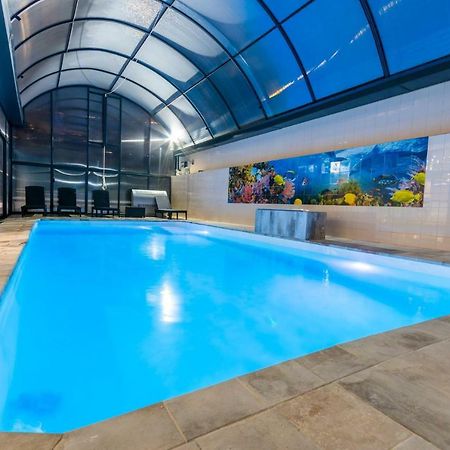 Luxurious Villa Marly II Кастельдефельс Экстерьер фото